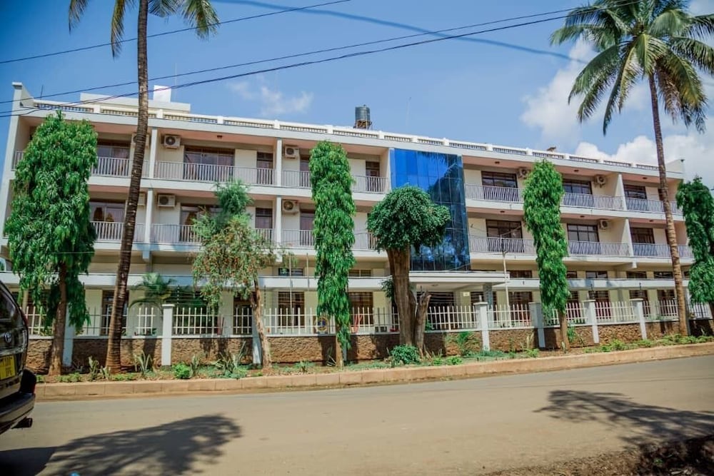Kilimanjaro Crane Hotel 5/45