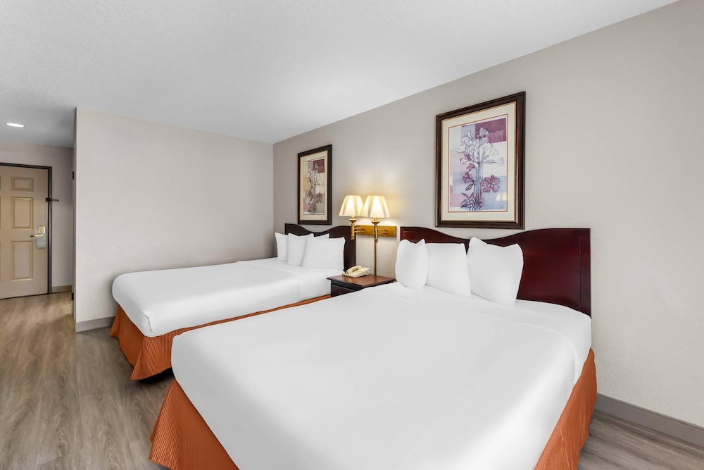 ROOM, 2 QUEEN BEDS