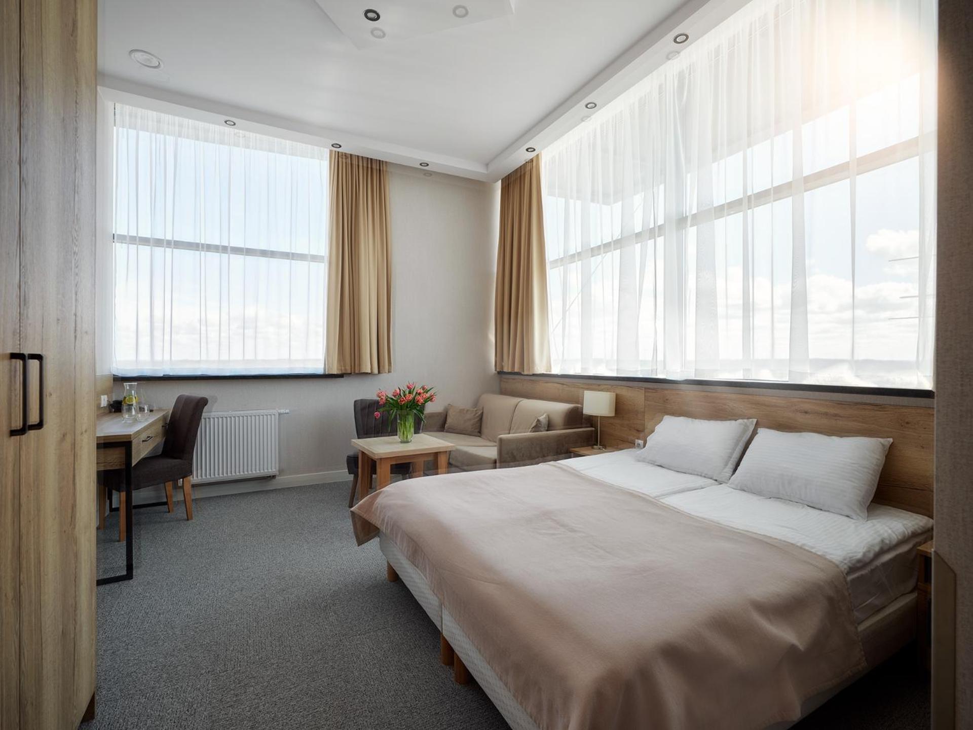 Room, Double Bed