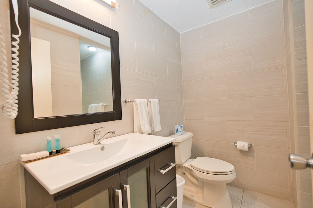 Horizon View Beach Hotel 40/46