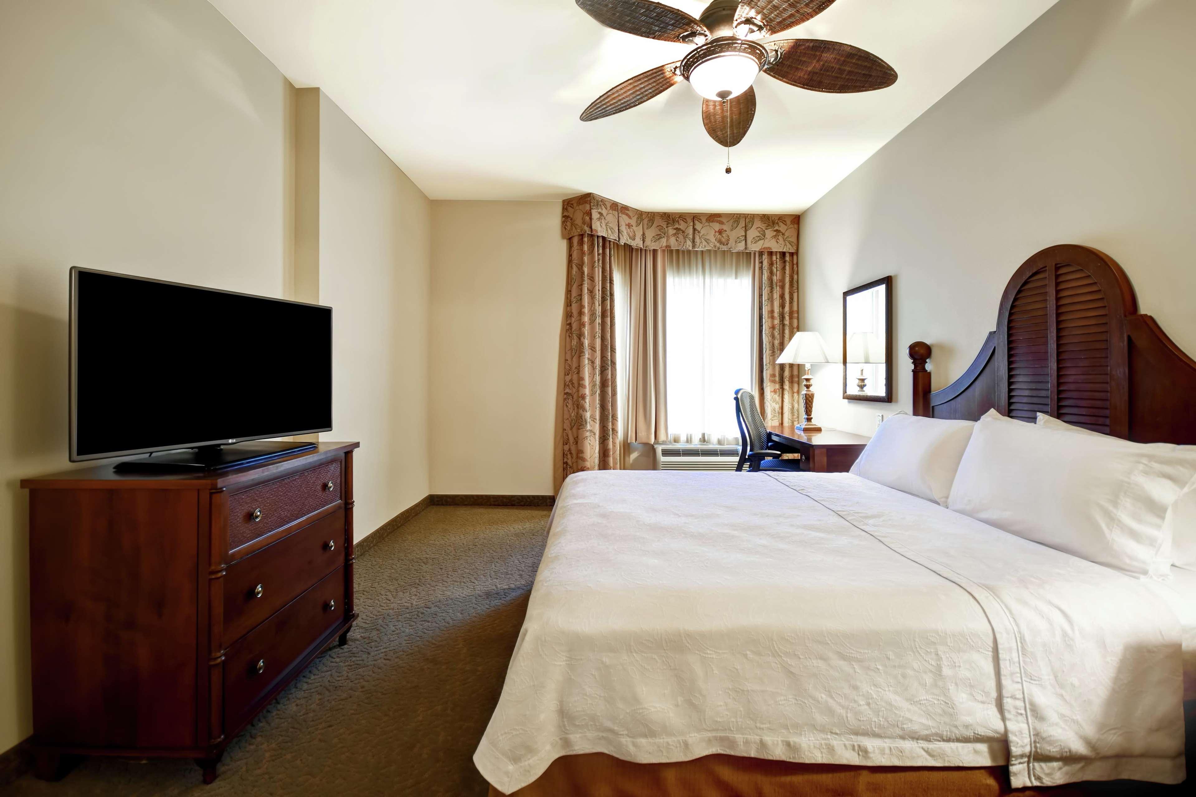 2 BEDROOMS, SUITE, 1 KING OR 2 QUEEN BEDS, ACCESSIBLE