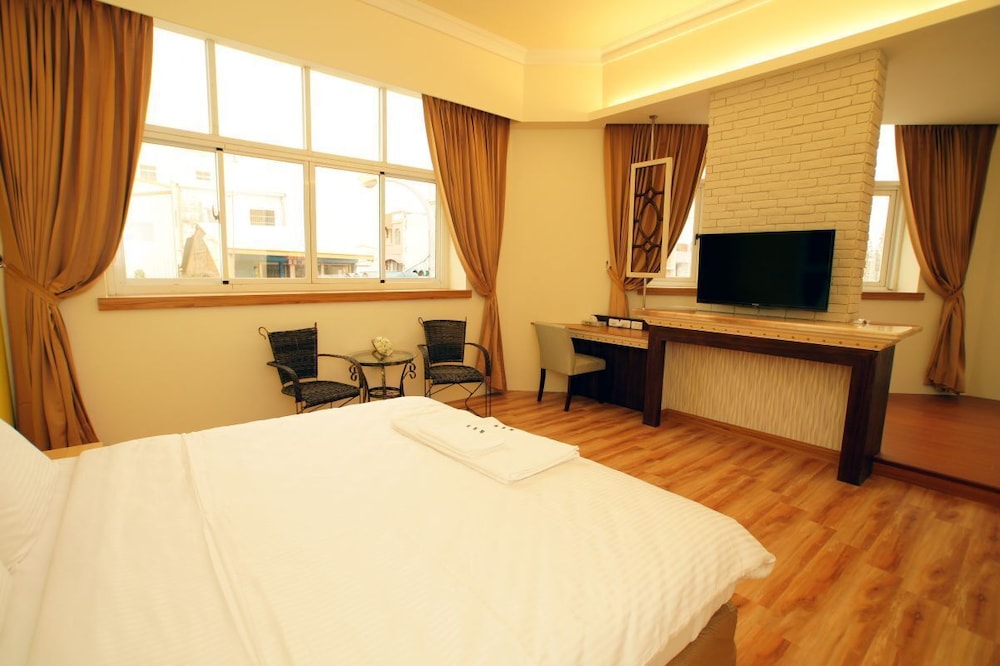 1 BEDROOM, DELUXE, DOUBLE BED