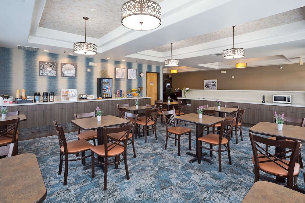 Hawthorn Suites By Wyndham Oakland/Alameda 39/50
