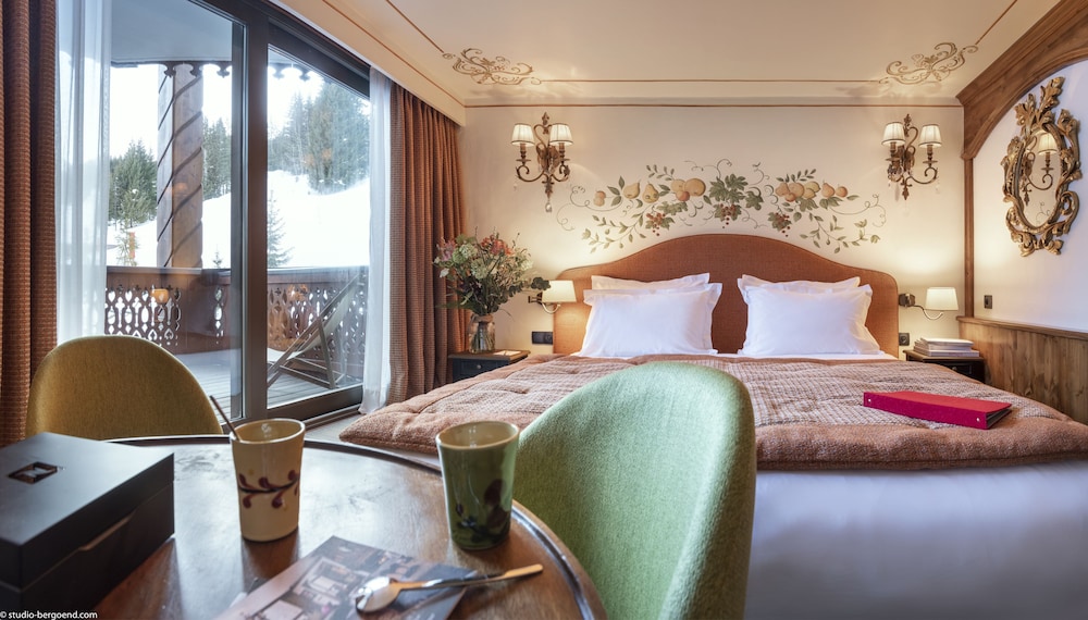 Hotel de la Loze 18/49