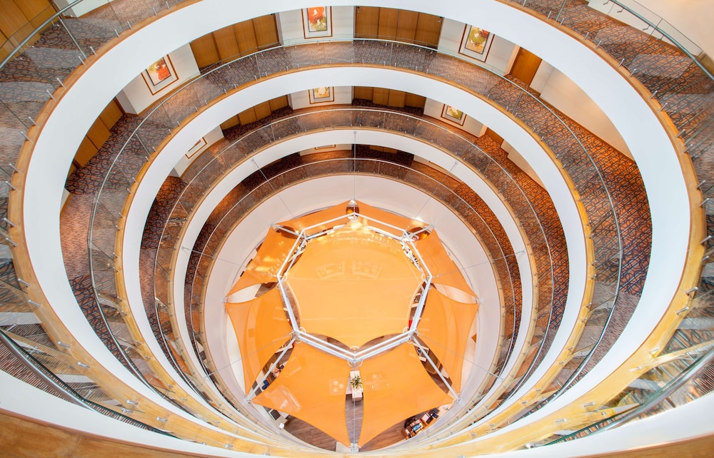 Hyatt Place Hyderabad/Banjara Hills 25/67