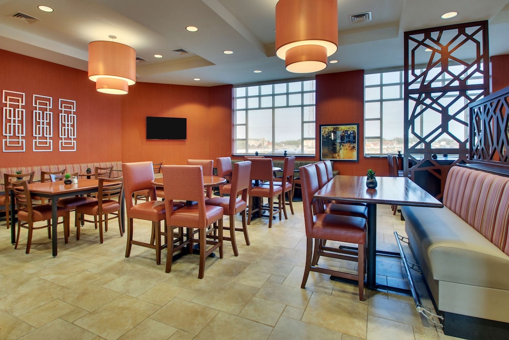 Drury Inn and Suites Findlay 36/50