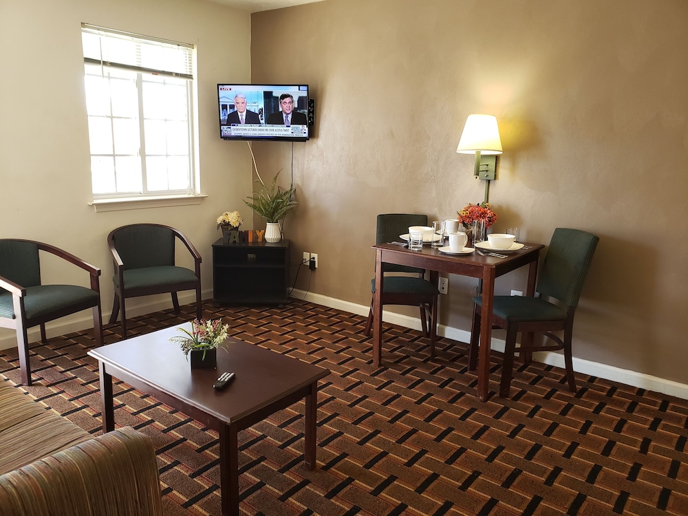 Corporate Suites of Burlington 35/47