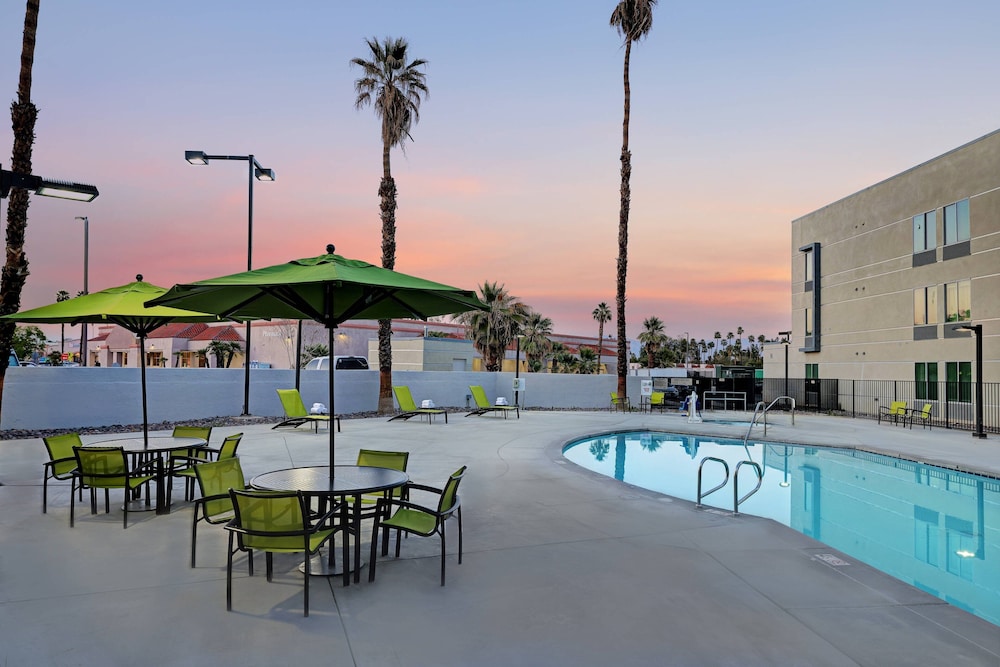 SpringHill Suites by Marriott Palm Desert 5/54