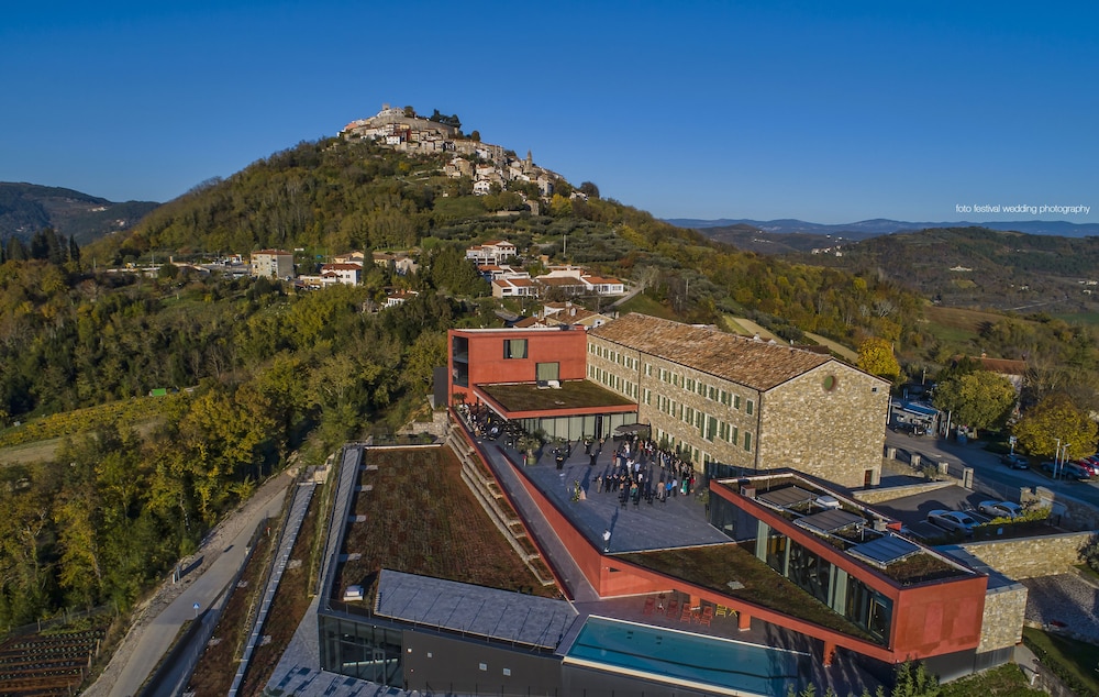 Wine Heritage Hotel Roxanich 75/81