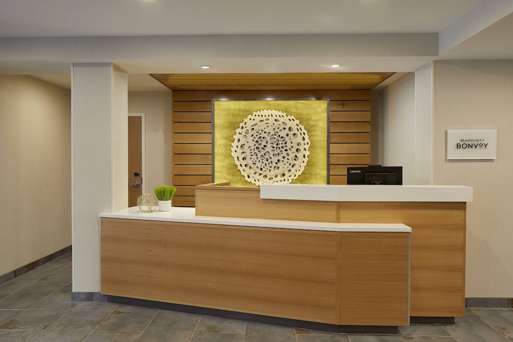 Fairfield Inn & Suites Albany Airport 5/41