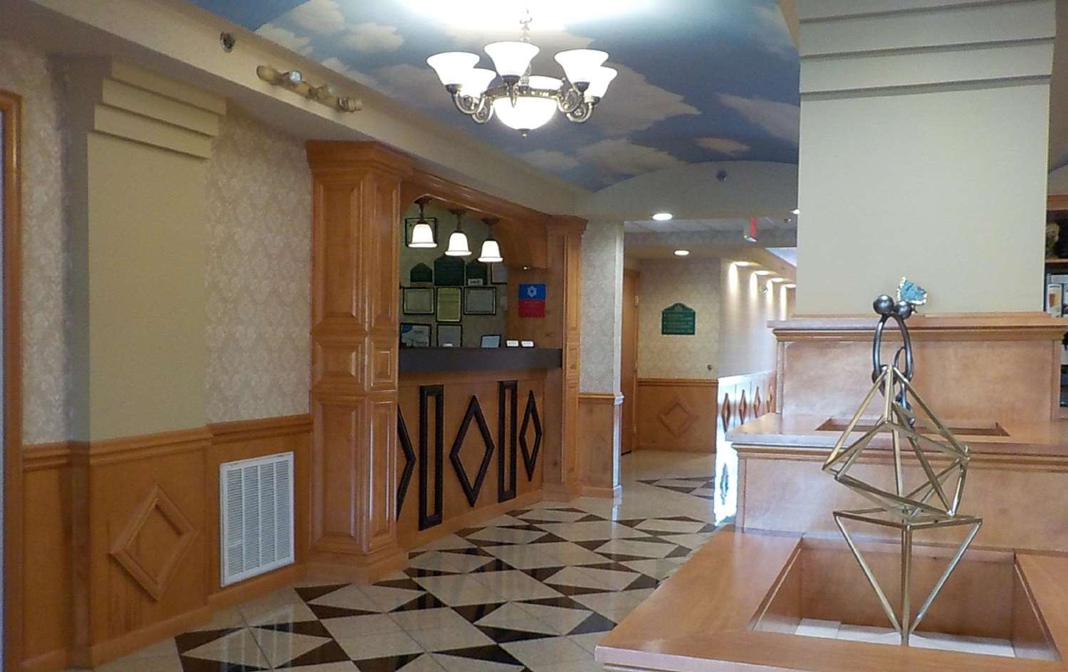 SureStay Plus Hotel by Best Western Warner Robins AFB 29/33