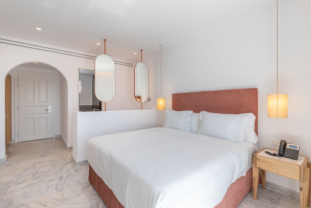 Superior, Double Bed, Plunge Pool