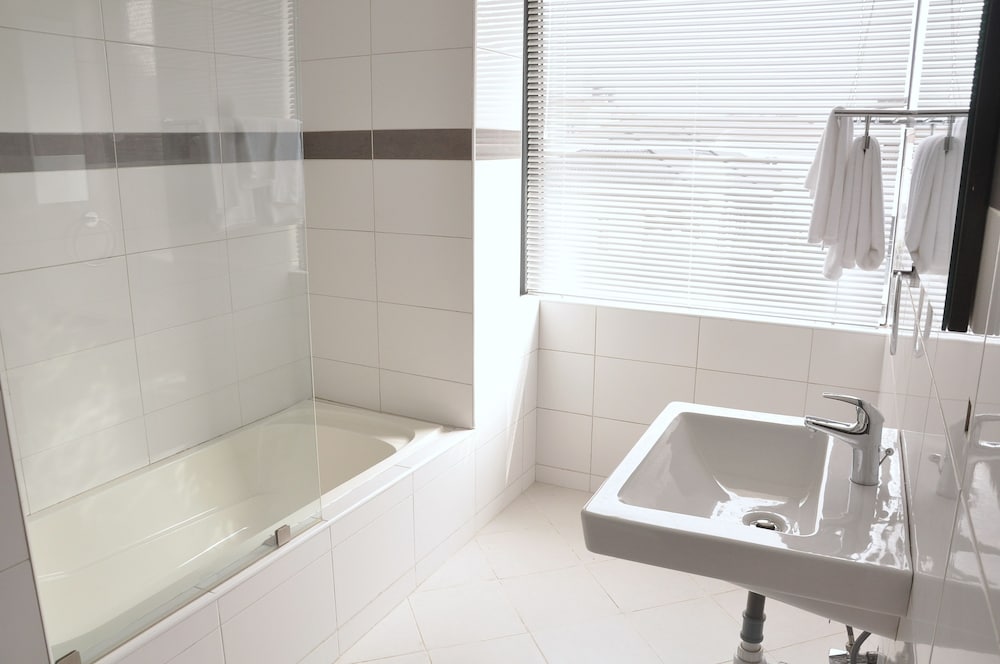 Golden Tulip Oniru Suites 26/26