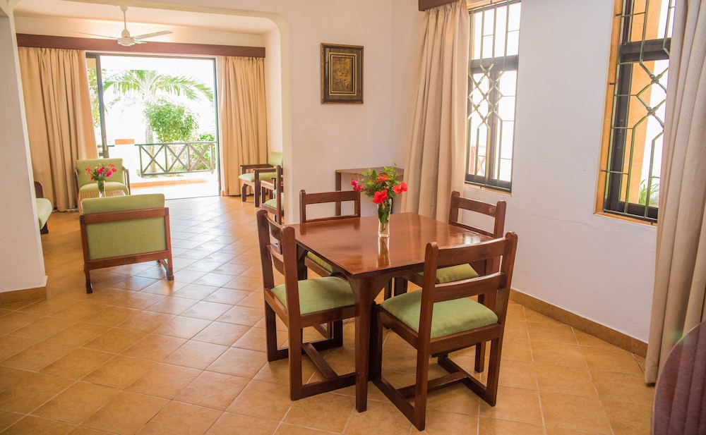 Nyali Beach Holiday Resort 25/48
