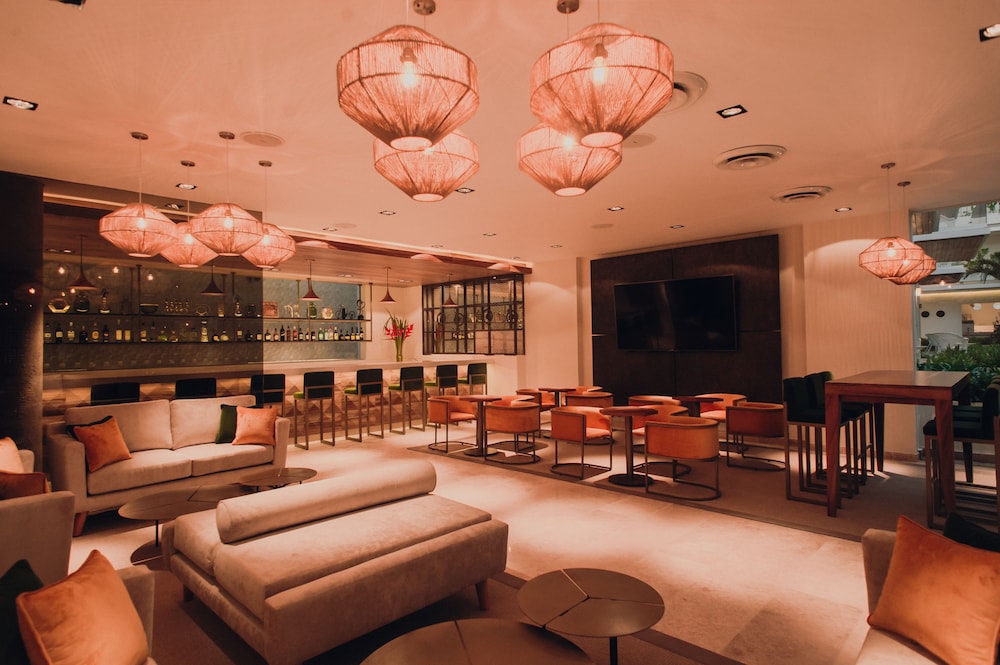Antera Hotel and Residences 48/66