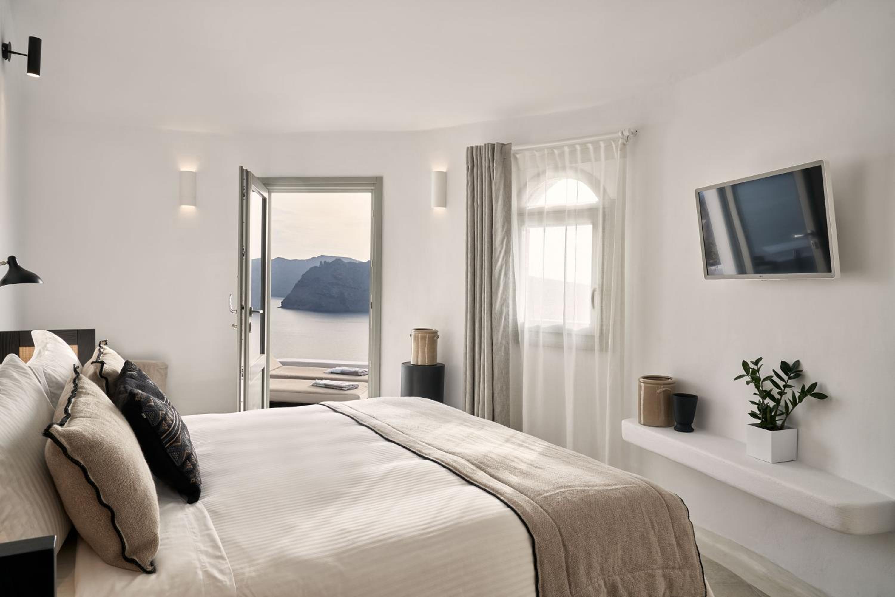 Room, Double Bed, Caldera View