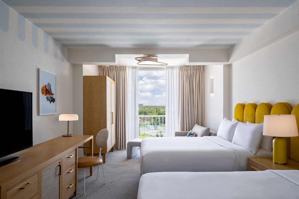Room, 2 Queen Beds, City View