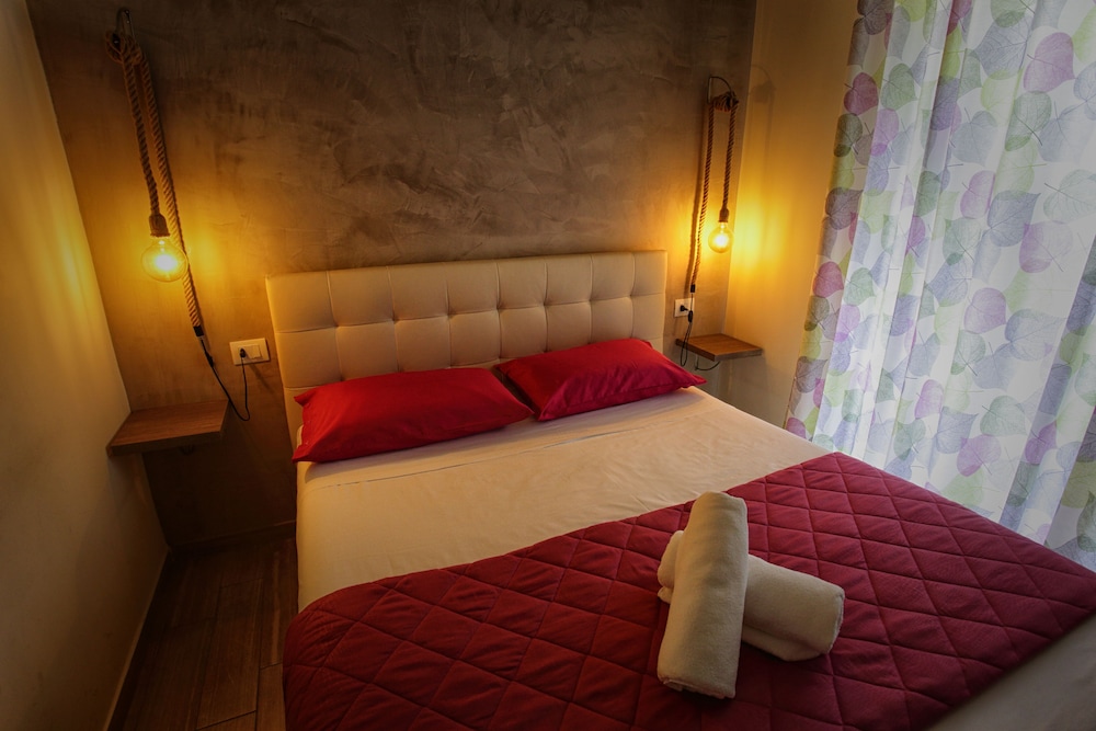 Napoli City Rooms 26/49