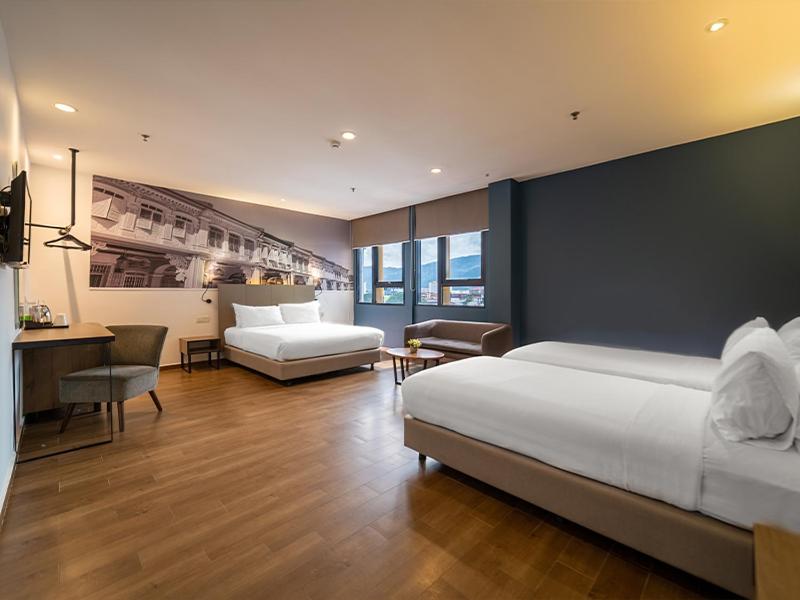 Friends and Family Quadruple Suite