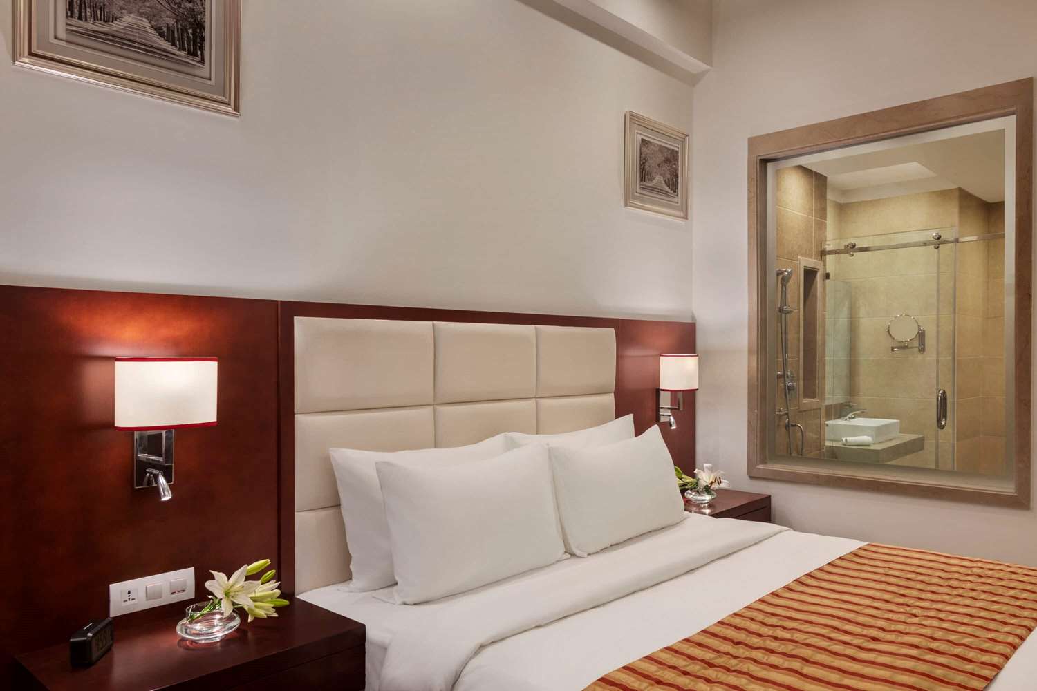 Ramada By Wyndham New Delhi Pitampura 7/25