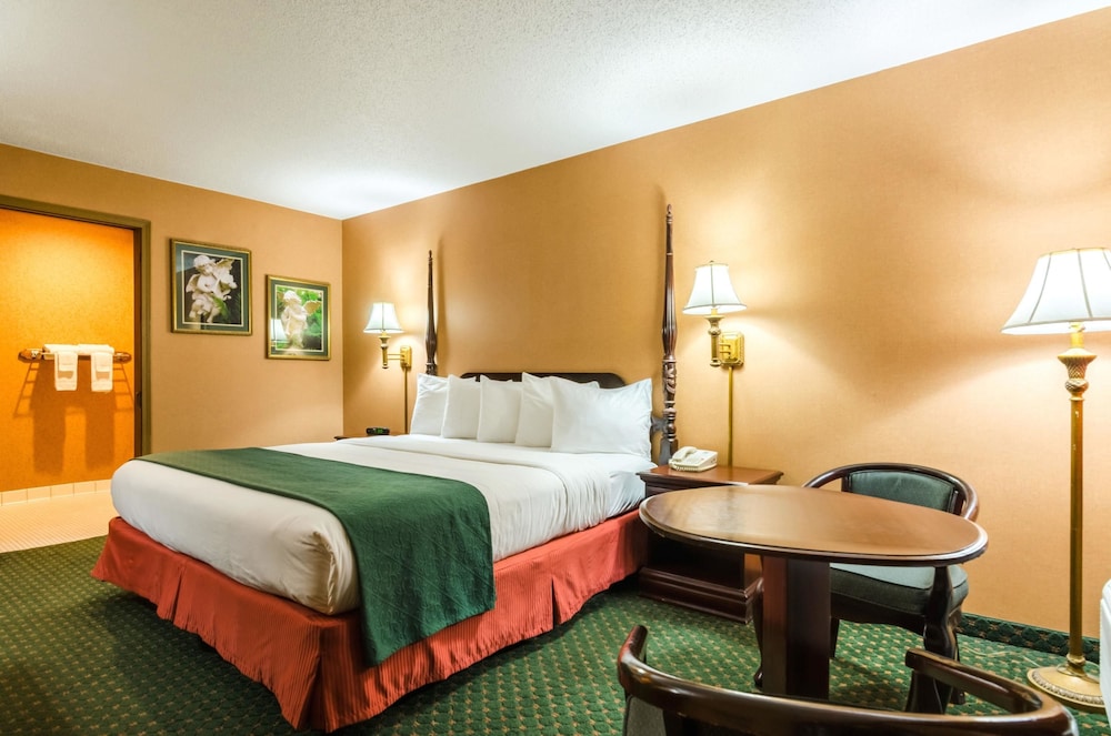 Quality Inn Eureka Springs South 30/67