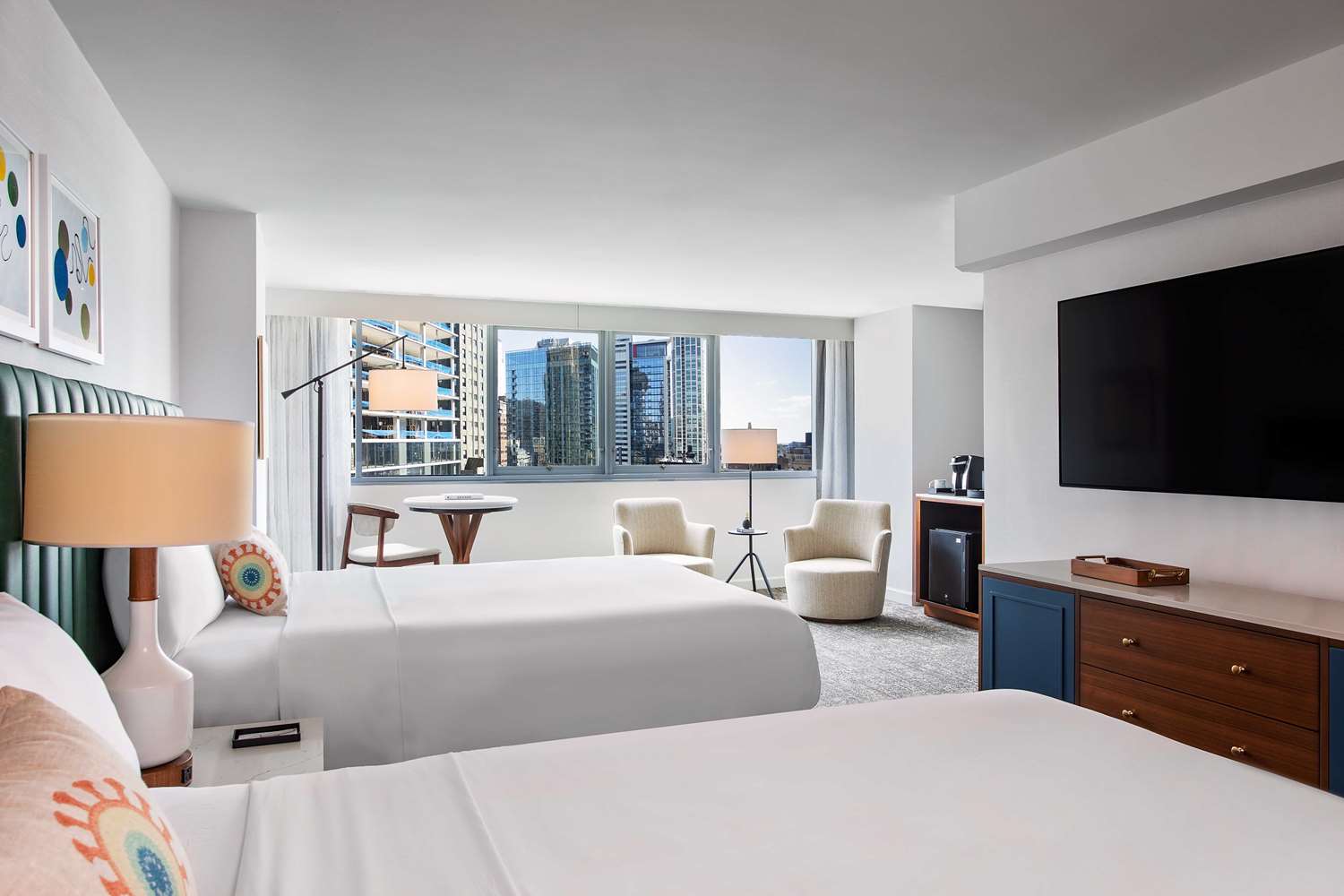 Royal, 2 Queen Beds, Bathtub, Accessible, The Royal Sonesta Chicago Downtown 2/3