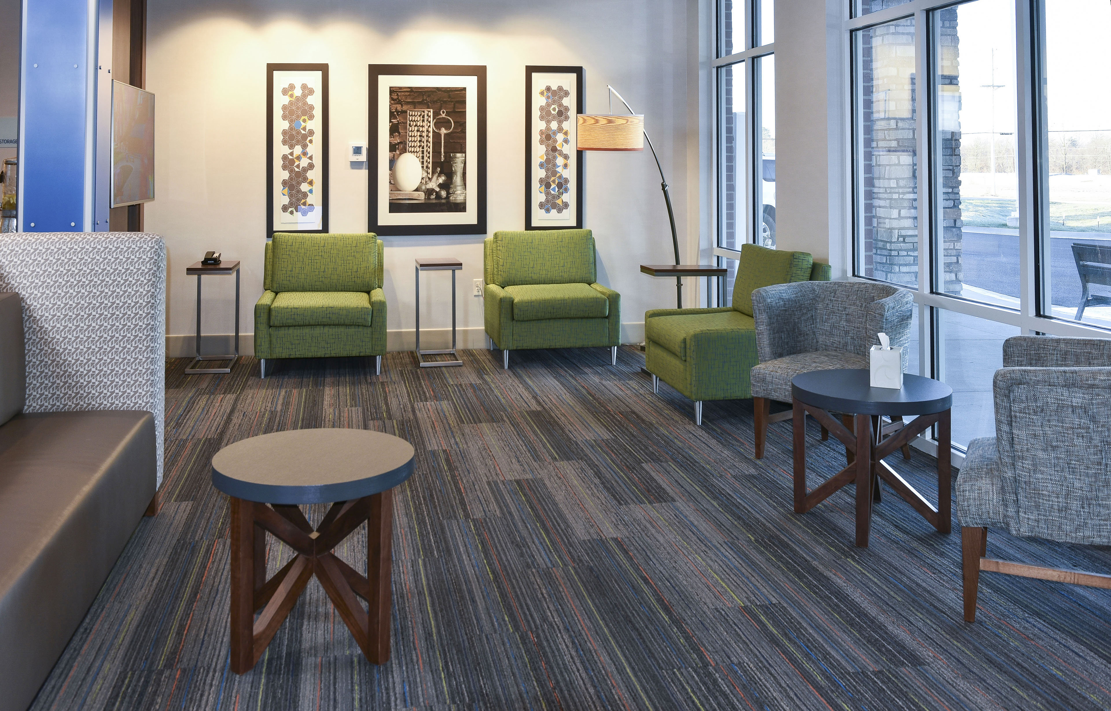 Holiday Inn Express Suites Madisonville 24/30
