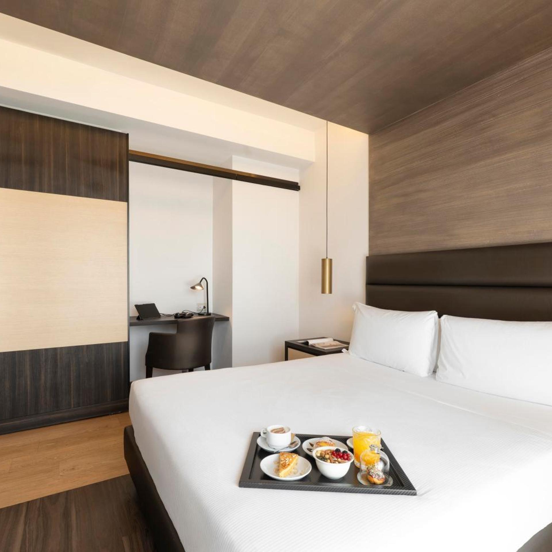 Comfort, Double or Twin Bed