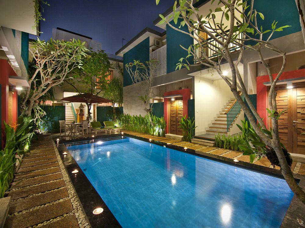 The Green Zhurga Suites 24/27