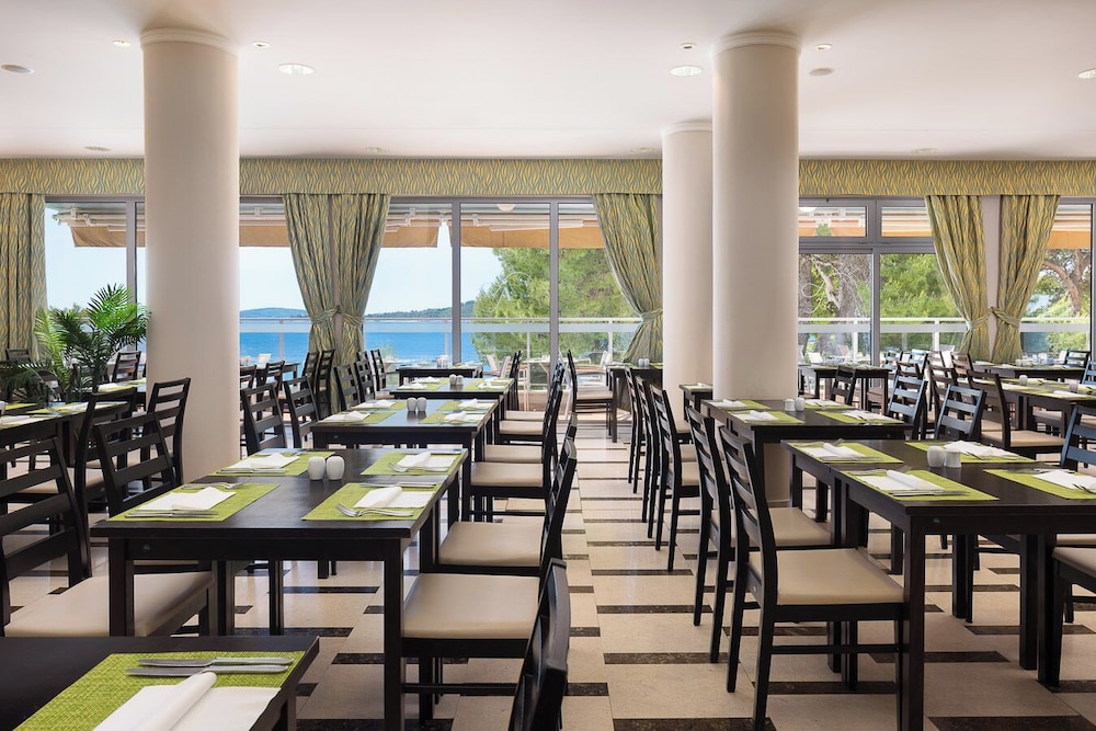 Aminess Vival Grand Azur Hotel 47/66