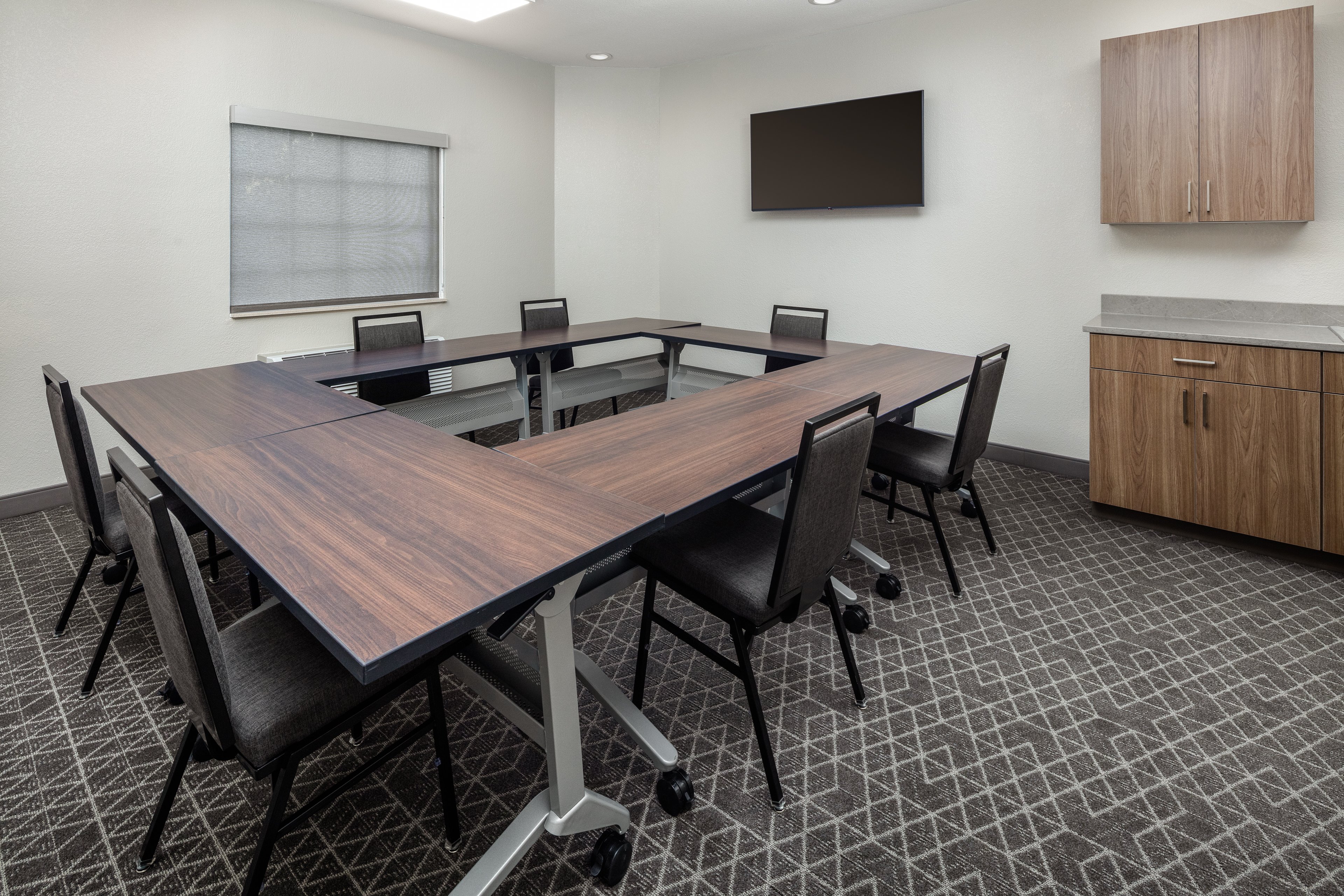 Candlewood Suites St. Robert 36/44