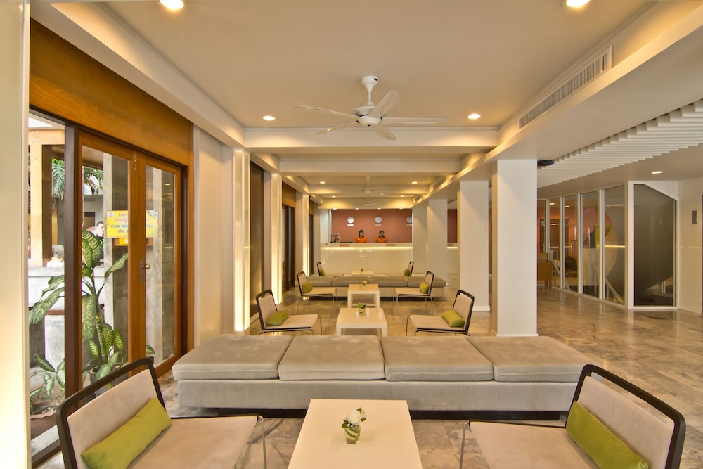 Sunshine Hotel and Residences 17/65