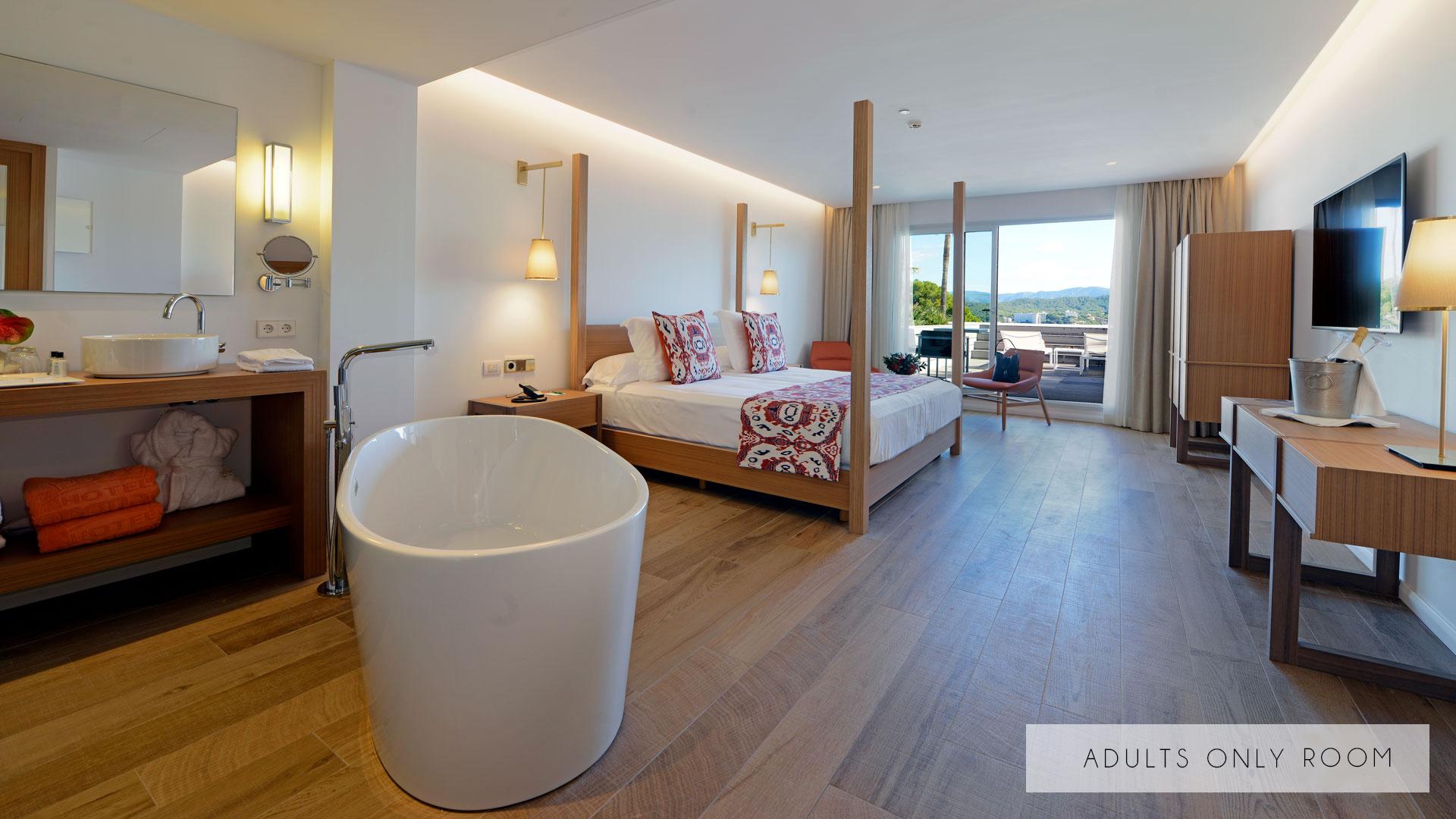 Pool, Suite, Garden View