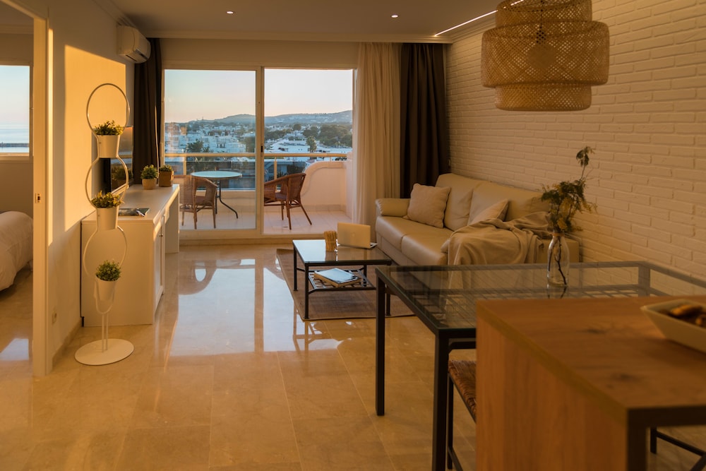Mediterraneo Sitges Hotel Apartments 28/50