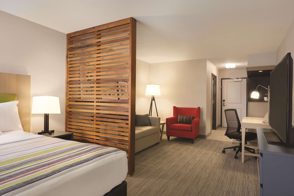 Country Inn & Suites by Radisson Lawrence KS 12/38