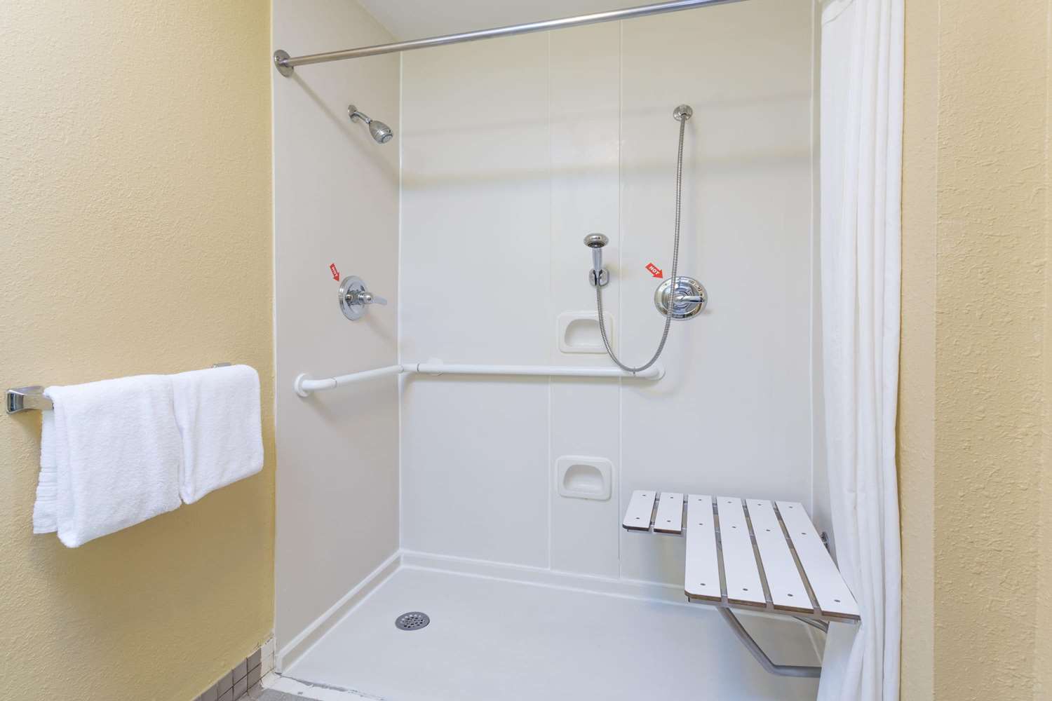 Microtel Inn Suites By Wyndham Hillsborough 25/25