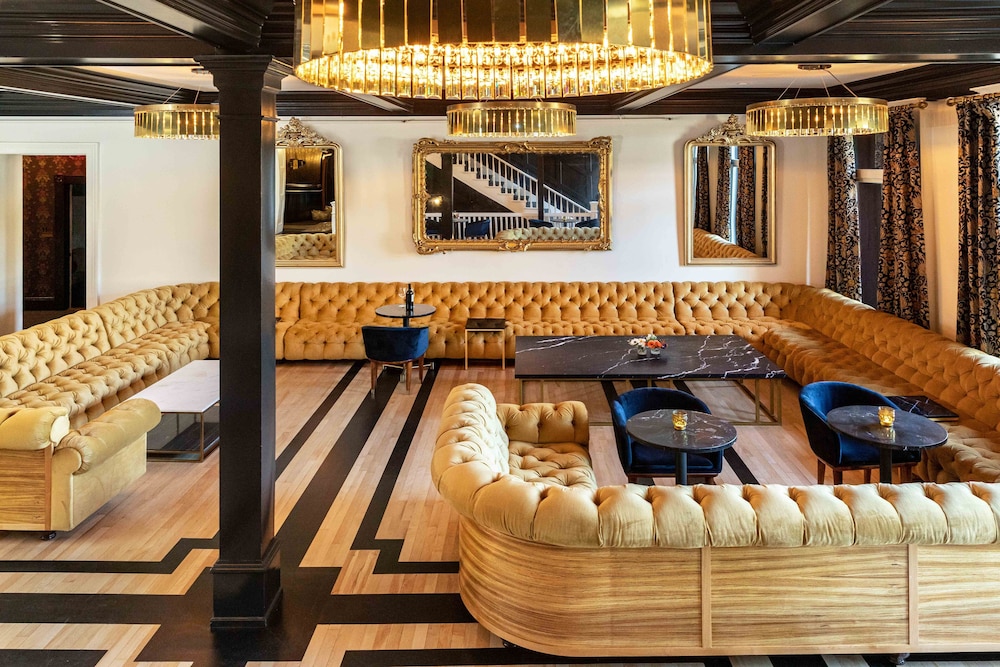 The National Exchange Hotel 30/50