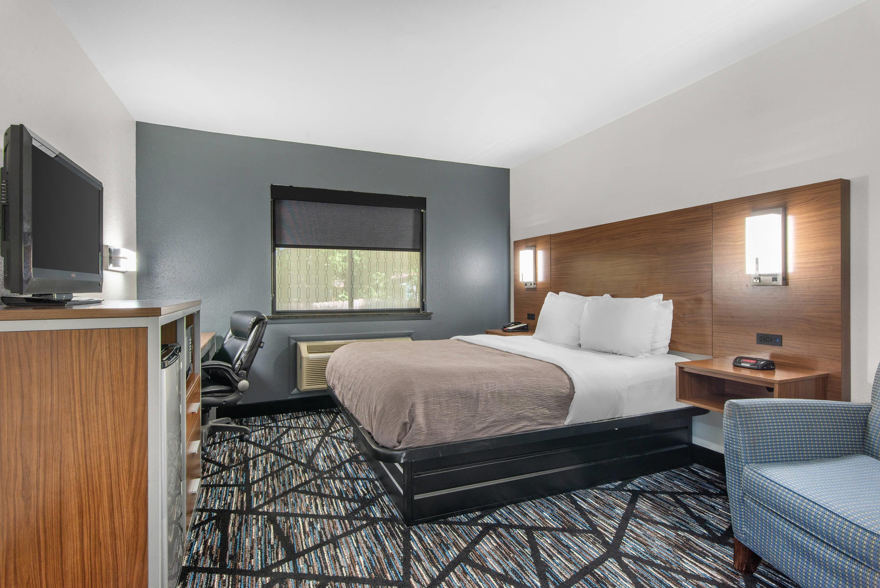 غرفة بسرير كوين، Quality Inn Cedartown 4/9