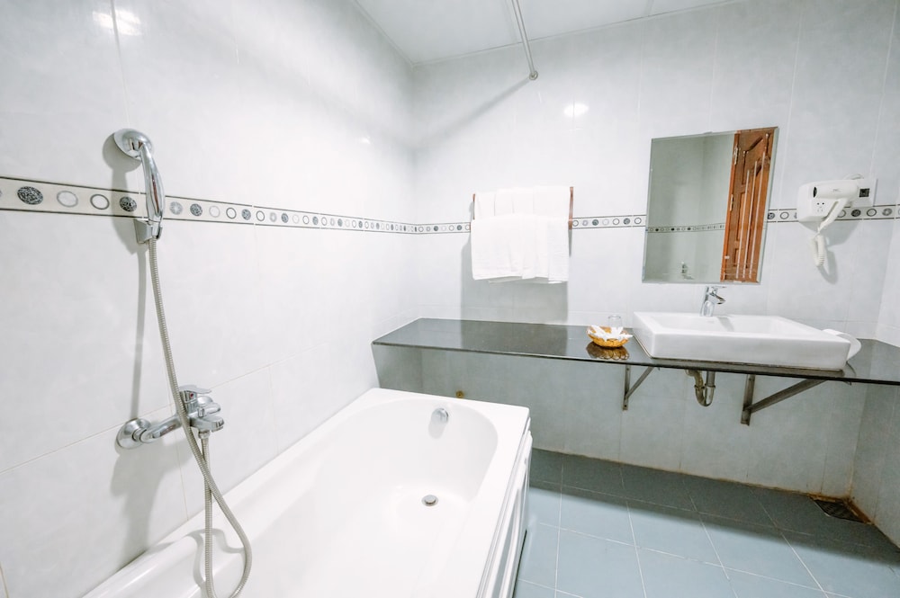 Hoang Duc Hotel 18/63