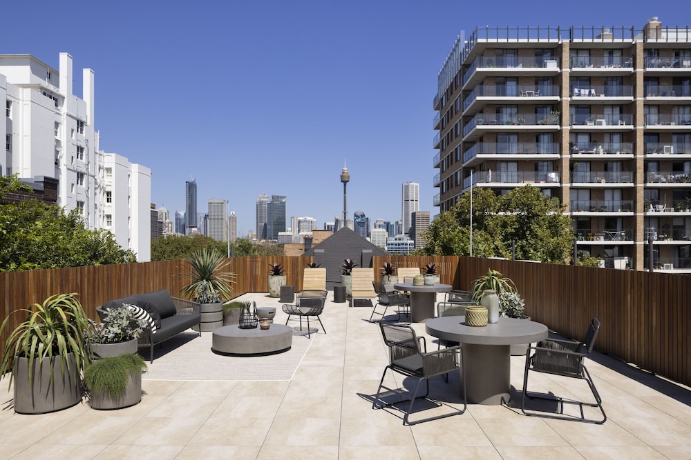 Regents Court Apartments 45/50