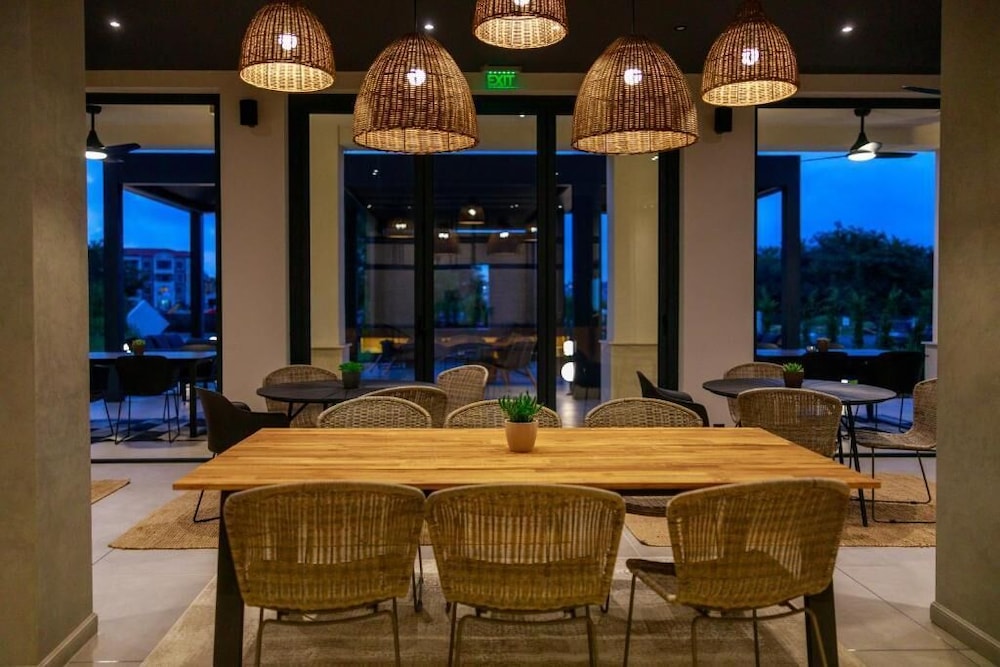 Green Life Beach Resort 63/75