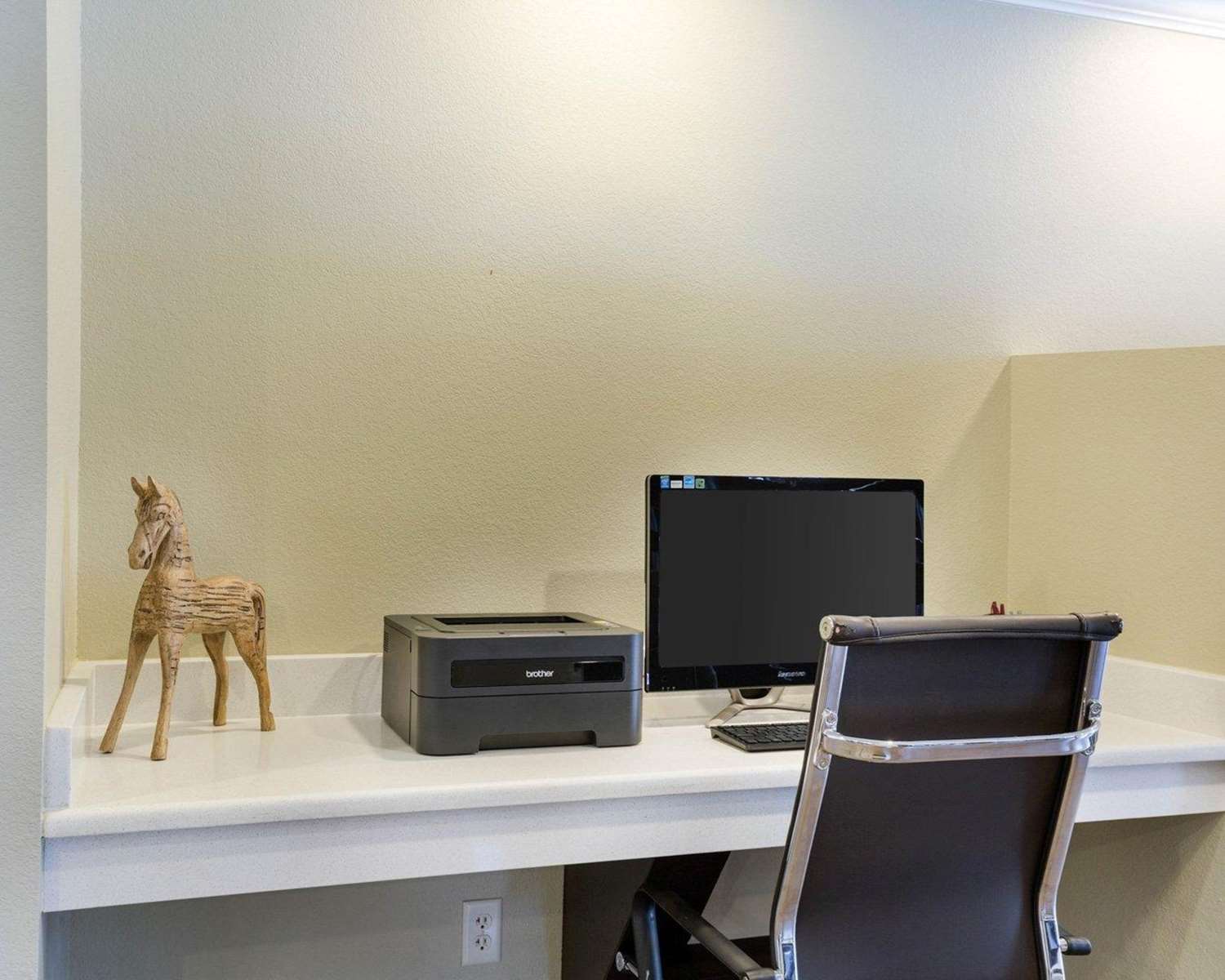 Comfort Suites near Westchase on Beltway 8 37/46