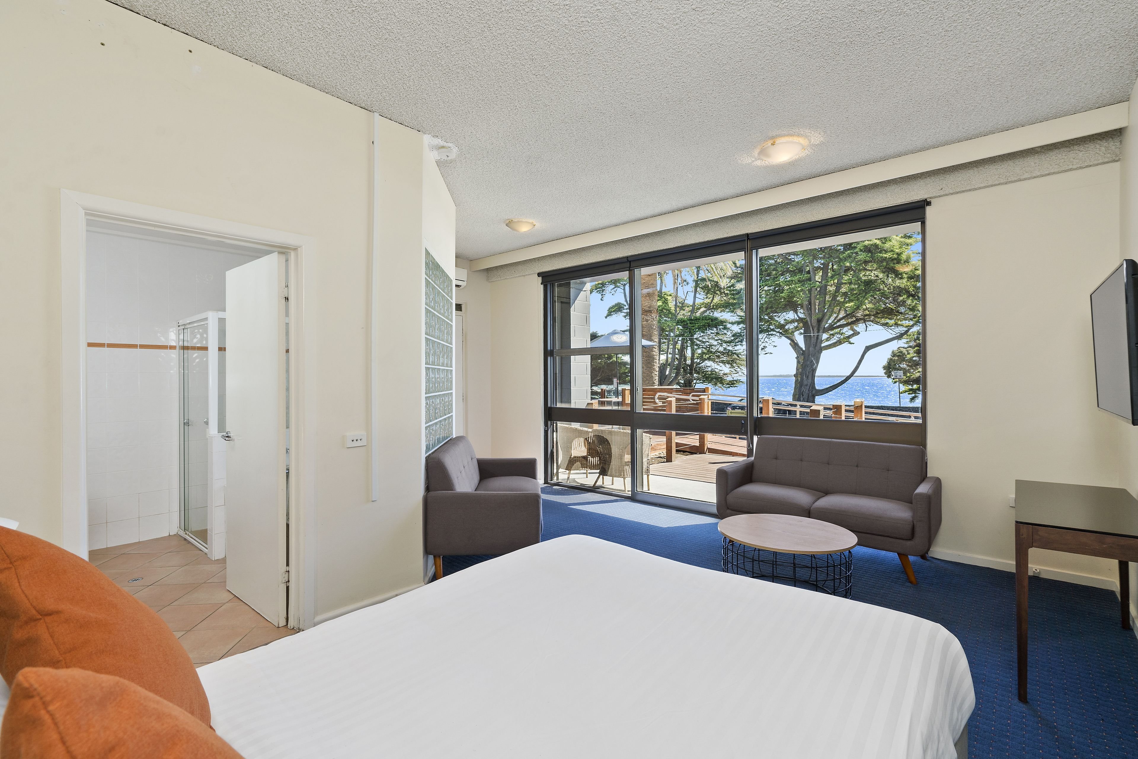 Spa, Bay View