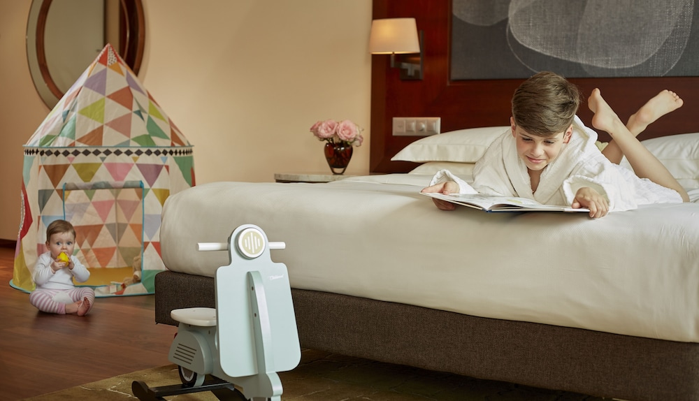 PARK HYATT ZURICH 23/80