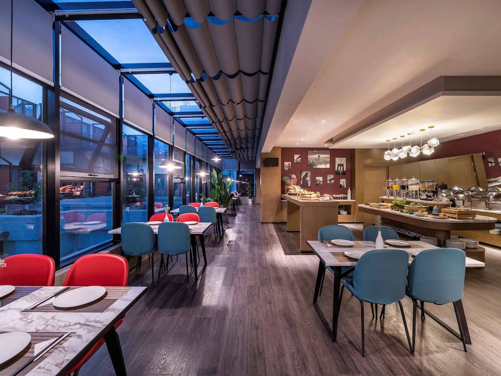 Mercure Suzhou Downtown 64/75