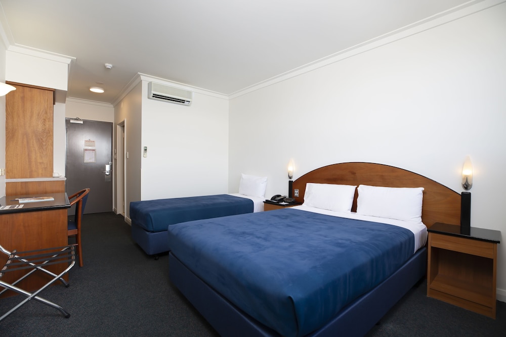 STANDARD, TWIN BEDS, NO CLEANING SERVICES