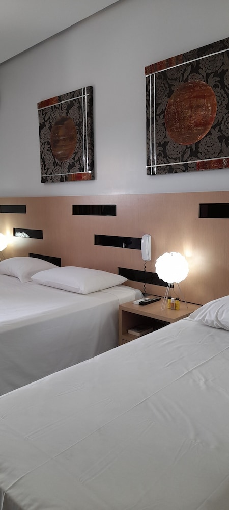 Lagoa Quente Hotel 38/60