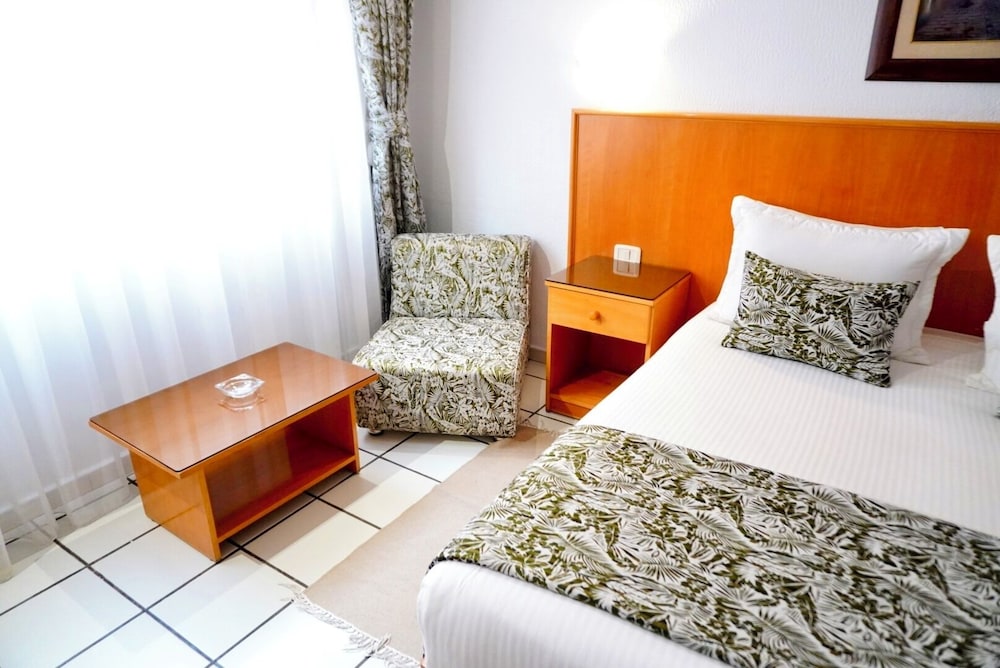Hotel Le National 34/41