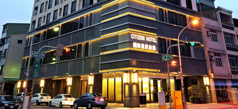INTERNATIONAL CITIZEN HOTEL 2/26