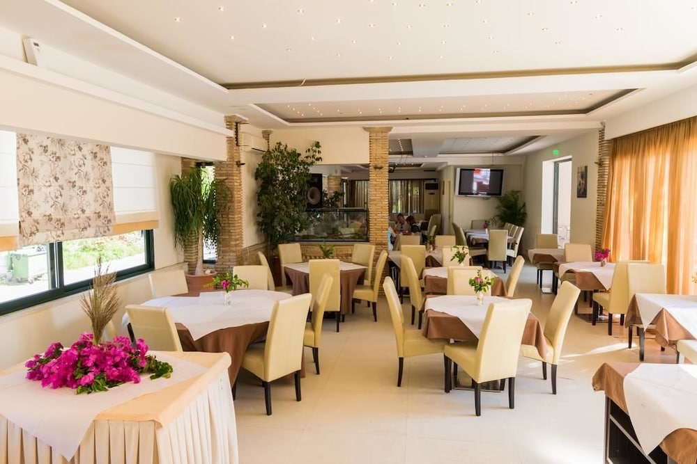 Zante Plaza Hotel & Apartments 21/28
